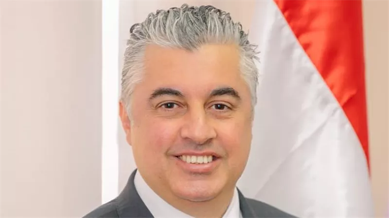 رئيس اقتصادية القناة يبحث إنشاء مراكز خدمية وصيانة لعربات السكك الحديدية بشرق بورسعيد