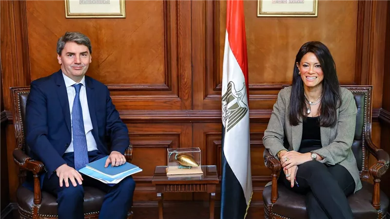 بنك الاستثمار الأوروبي: حريصون على توطيد التعاون مع مصر ودعم المشروعات الخضراء