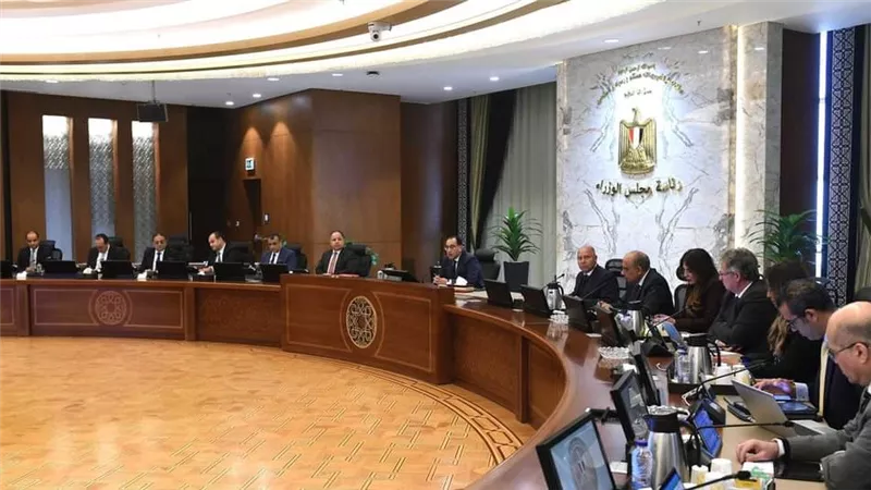 رئيس الوزراء: هدفنا توطين وتعميق صناعة السيارات في مصر خاصة المركبات الكهربائية