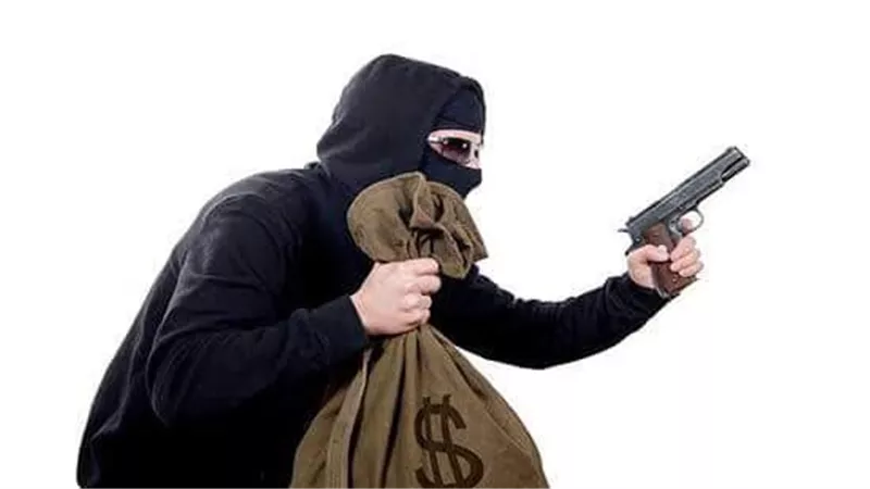 ضبط مرتكبي واقعة سرقة أحد مكاتب البريد بدمياط الجديدة