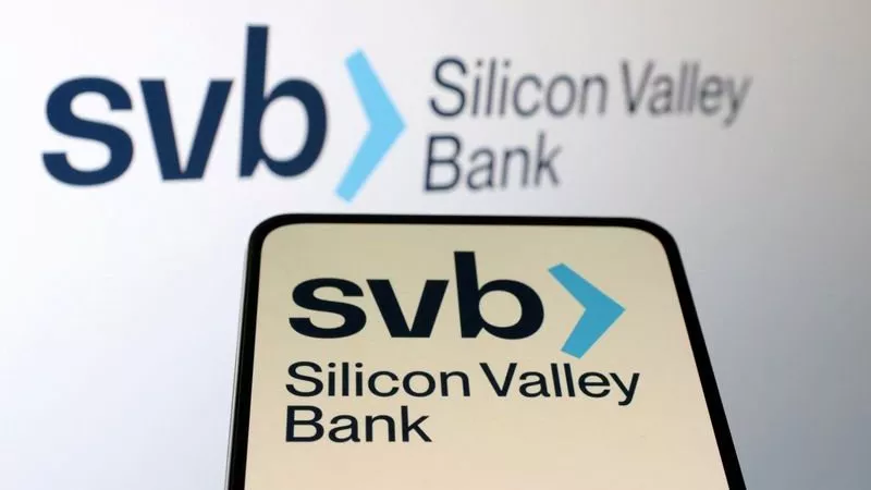كرة الثلج تتدحرج.. مخاوف من مزيد من الانهيارات بعد صدمة سيليكون فالي.. والشركات المصرية في مرمى الكارثة