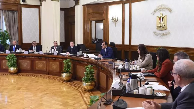 رئيس الوزراء يوجه بدراسة السيناريوهات المقترحة لتحسين التعامل مع أرقام التضخم