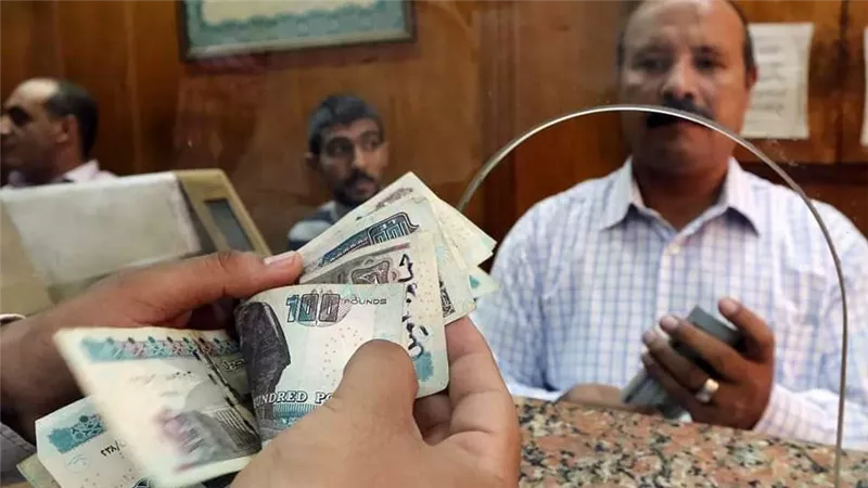 بعد رفع الفائدة.. إلي إين يتجه الجنيه المصري ؟