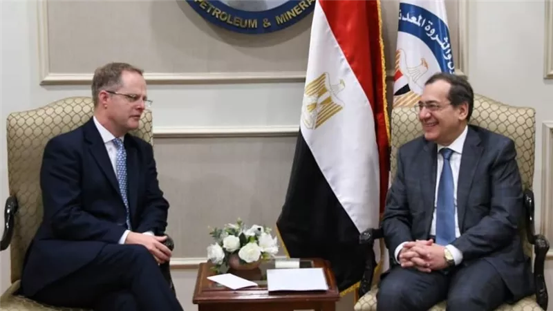 شركات بريطانية تدرس الاستثمار فى البترول والغاز بمصر