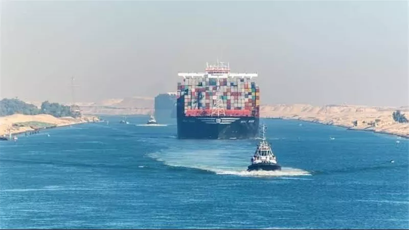 ارتفاع إيرادات قناة السويس إلى 4 مليارات دولار بالنصف الأول من العام المالي الجاري