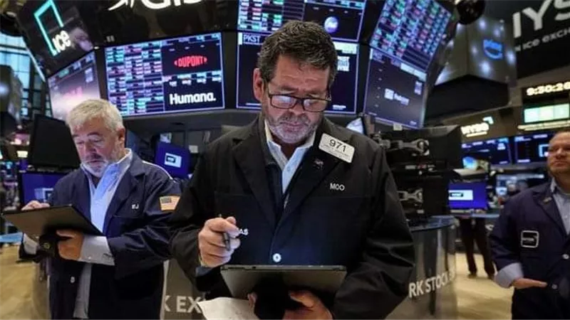 مؤشر داو جونز يرتفع 500 نقطة إلى مستوى قياسي جديد بعد بيانات التضخم الأمريكي
