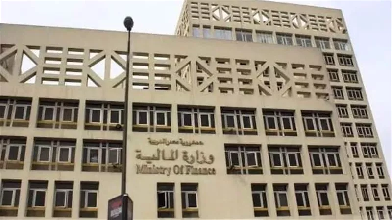 تقرير | تكلفة التأمين على الديون السيادية لمصر ترتفع إلى 18%