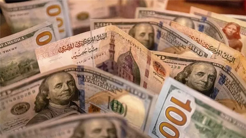 سعر الدولار أمام الجنيه المصري في تعاملات اليوم الخميس 4-5-2023