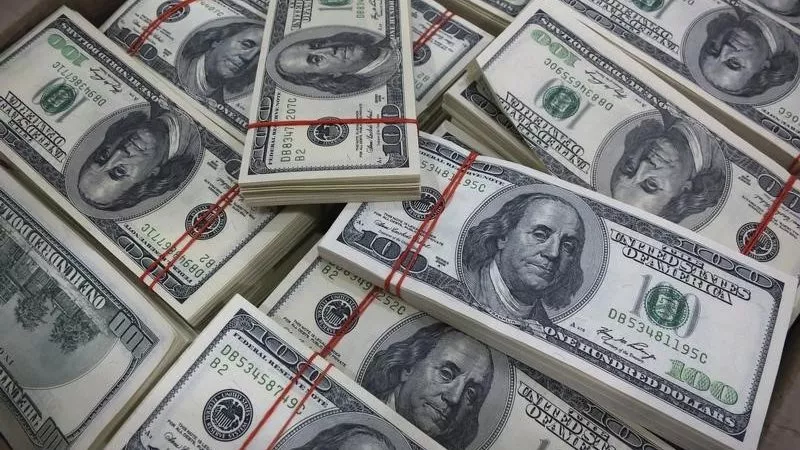 ارتفاع الدولار إلى أعلى مستوى في شهرين