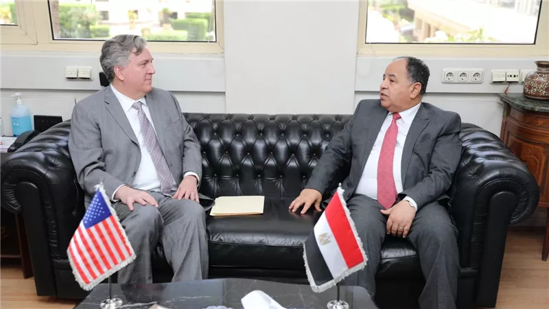وزير المالية: ندعو المستثمرين الأجانب خاصة من أمريكا للاستفادة من الفرص الواعدة فى مصر