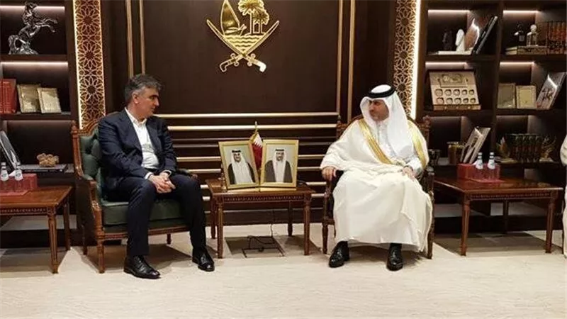 محافظا البنكين المركزيين في إيران وقطر يؤكدان ضرورة زيادة التعاون النقدي والمصرفي