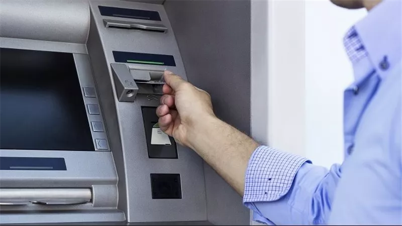 الحد الأقصى للسحب النقدي اليومي من البنوك وATM وإنستاباي بعد قرارات المركزي الأخيرة