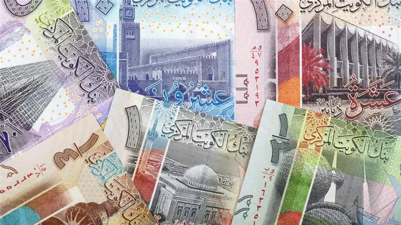 سعر الدينار الكويتي أمام الجنيه المصري في تعاملات اليوم الأربعاء 26-7-2023