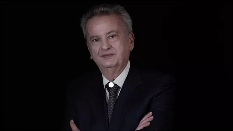 متهم في 7 قضايا وانتهت ولايته الرابعة.. من هو رياض سلامة محافظ مصرف لبنان المركزي