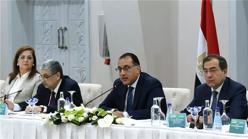 مدبولي: مصر تمتلك البنية التحتية اللازمة لإنتاج الهيدروجين الأخضر وتصديره إلى أوروبا