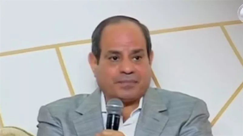 هنعدي الأزمة واطمنوا.. الرئيس السيسي يكشف مفاجآت اقتصادية