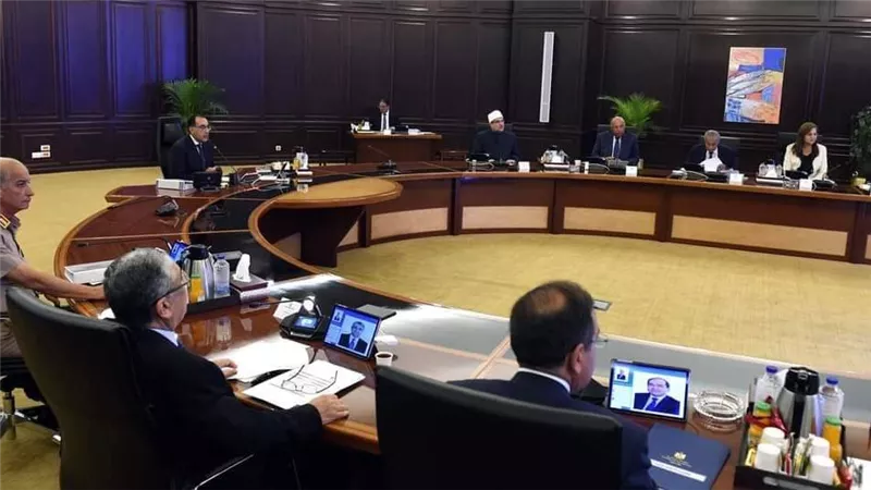 3 قرارات مهمة باجتماع مجلس الوزراء اليوم.. اعرفها