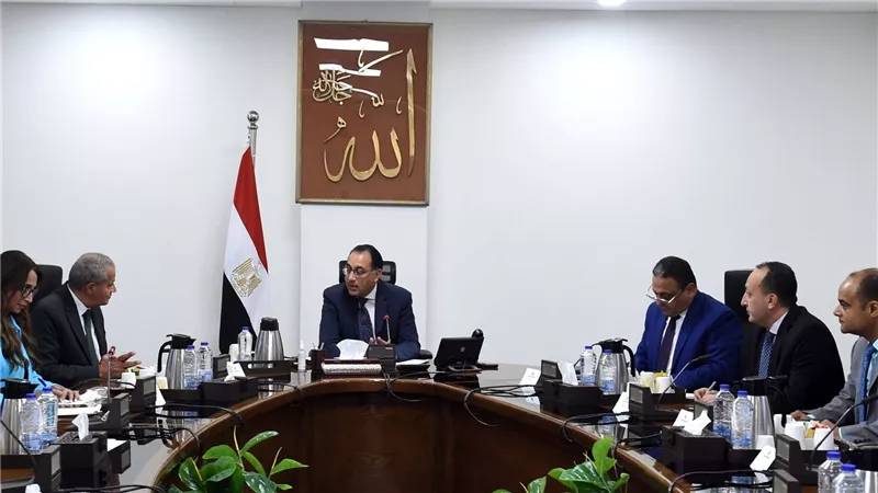 الحكومة: زيادة ضخ كميات من السلع المختلفة في منافذ التموين بأسعار مناسبة