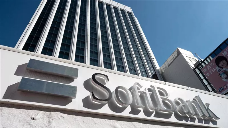 SoftBank يقود مؤشرات اليابان للارتفاع لأعلى مستوى منذ 34 عاما