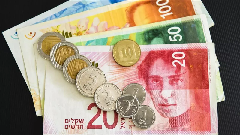 الشيكل الإسرائيلي يواصل انهياره.. ويتراجع إلى أقل من أدنى مستوى منذ 8 سنوات