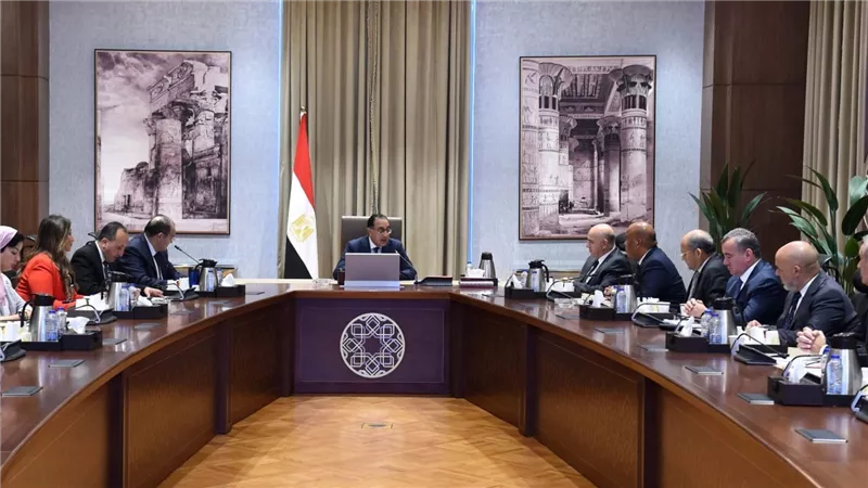 مدبولي يستعرض مقترحات تعميق الصناعة وزيادة معدلات الإنتاج والتصدير