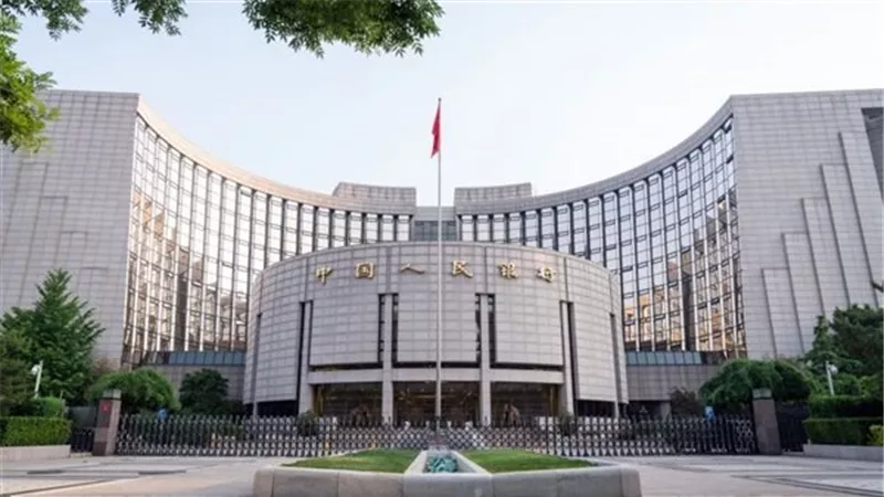 بنك الشعب الصيني يقرر تثبيت سعر الفائدة على الإقراض متوسط الأجل عند 2.5%