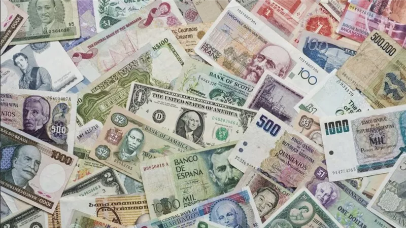 أقوى 15 عملة في العالم خلال عام 2023