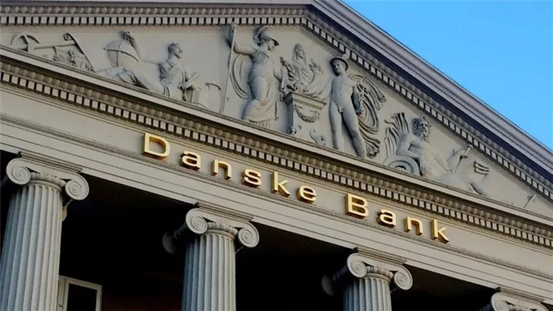 Danske Bank يتوقع هبوط اليورو وصعود الدولار