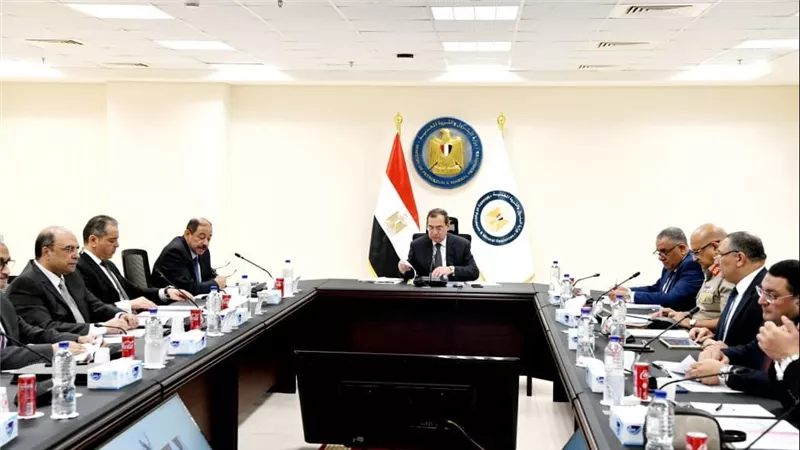 توجيهات جديدة من وزير البترول بشأن مشروعات الهيئة العامة للمنطقة الاقتصادية للمثلث الذهبي