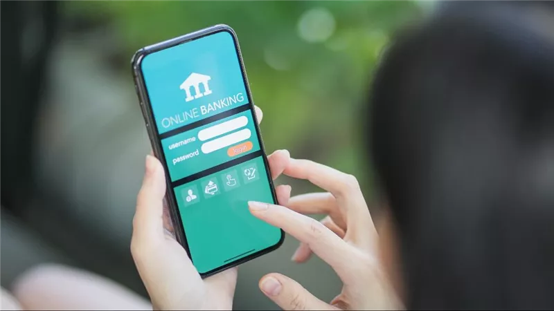 ستاندرد آند بورز: البنوك الإلكترونية الجديدة مكملة للتقليدية وليست بديلاً لها