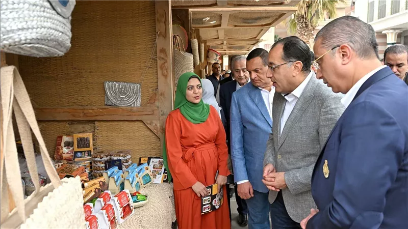 مدبولى: توجيهات من الرئيس بدعم المشروعات الصغيرة ومتوسطة الصغر بالمحافظات