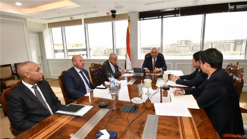 وزير الإسكان يتابع الموقف التنفيذي لمشروع منطقة الأعمال المركزية بالعاصمة الإدارية الجديدة