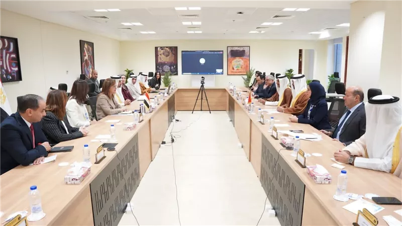 وزيرة التخطيط تناقش سبل التعاون المشترك مع وفد وزاري بحريني رفيع المستوى