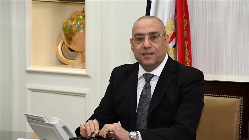 وزير الإسكان يشارك فى احتفالية تسليم المرحلة الأولى من أبراج العاصمة الإدارية