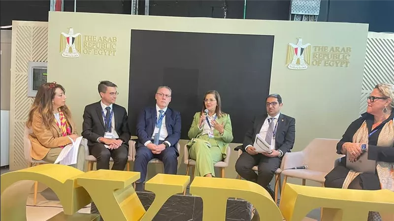 هالة السعيد: اضطرار البنوك المركزية لرفع الفائدة بسبب ارتفاع معدلات التضخم
