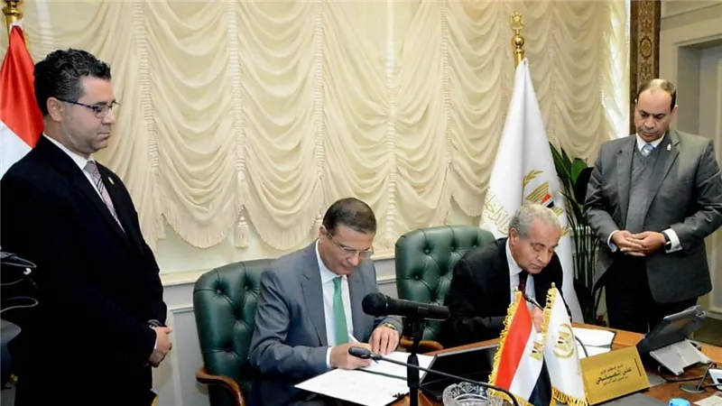 البنك الزراعي المصري يمول مشروع ورشتي بالتعاون مع وزارة التموين