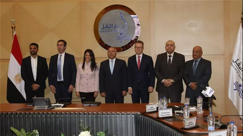 توقيع اتفاقيات تمويل للبنية الفوقية لمحطة حاويات تحيا مصر 1 مع بنك HSBC ومؤسسة التمويل الدولية