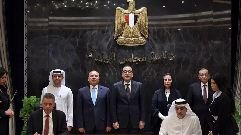 توقيع العقد النهائى بمنح التزام تطوير وإدارة وتشغيل المحطة متعددة الأغراض سفاجا 2 بميناء سفاجا البحري