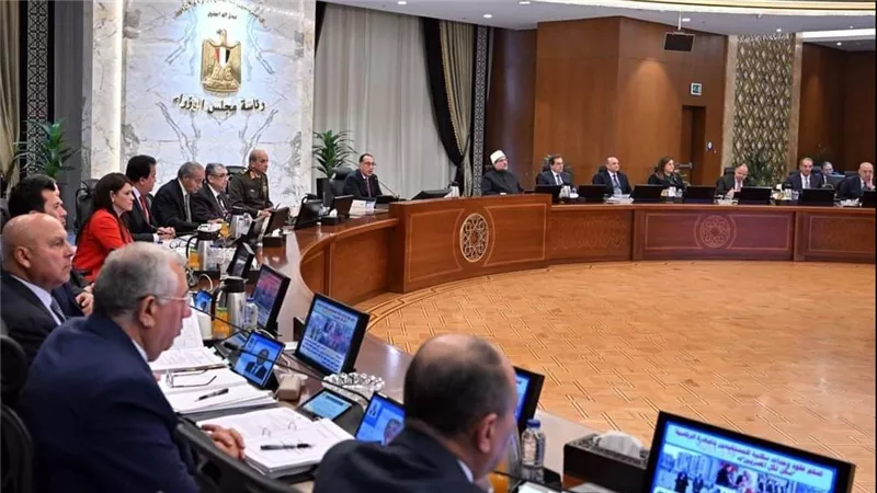 الموافقة على طلبات لتخصيص قطع أراضي لعدد من الشركات بنظام البيع بالدولار من خارج البلاد