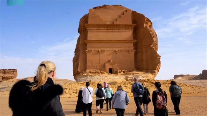 السعودية تسجل زيادة بنسبة 156% في أعداد السياح خلال 2023