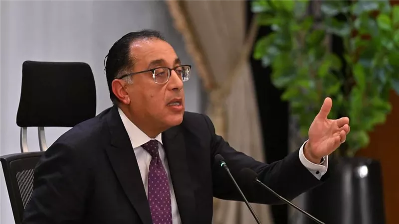 الحل في الترشيد.. واول خطوات الحكومة بعد رفع سعر الفايدة