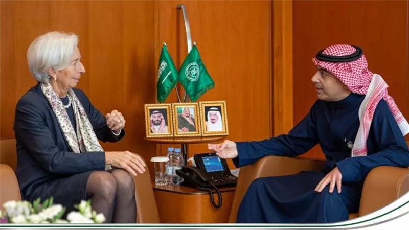 محافظ المركزي السعودي يبحث مع رئيسة المركزي الأوروبي التطورات الأخيرة بالقطاع المصرفي