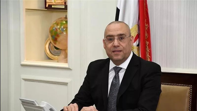 وزير الإسكان: تطبيق منظومة جديدة للإعلانات بالطرق العامة بالمدن الجديدة