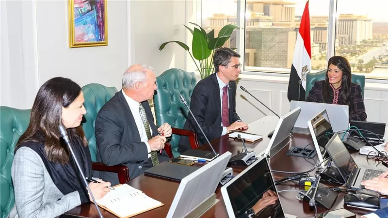 المشاط تبحث مع مسئولي البنك الدولي دفع التعاون المشترك في مجال المشروعات الصغيرة والمتوسطة