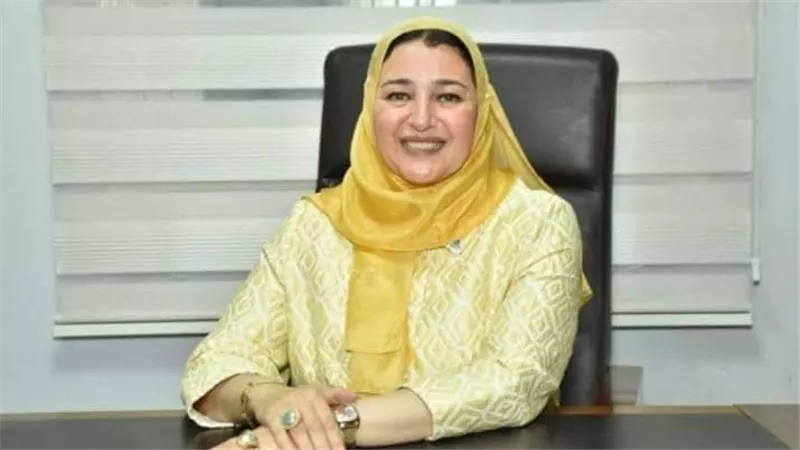 رئيسة 