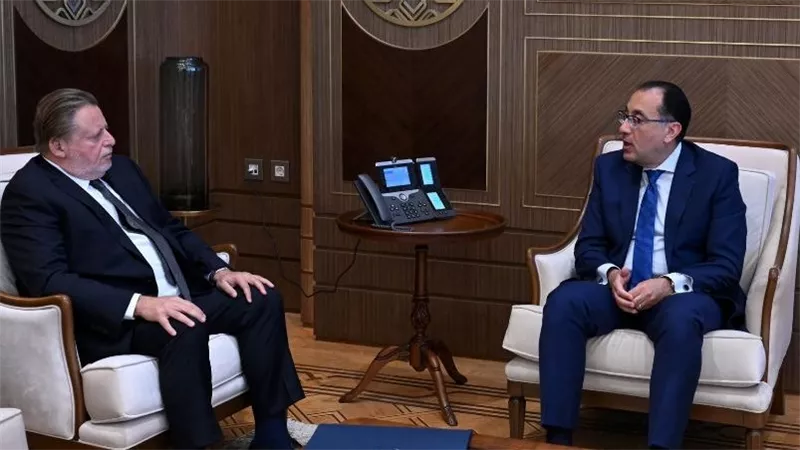 بيان عاجل من الحكومة بعد لقاء رئيس الوزراء ومحافظ البنك المركزي