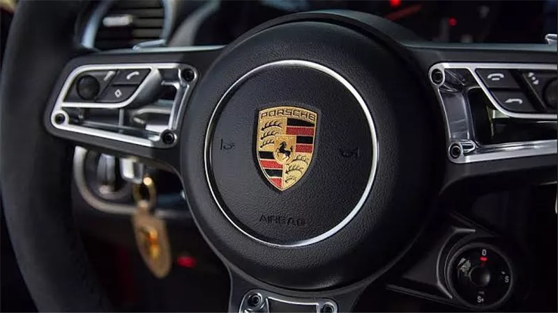بورشه تحذر من انخفاض المبيعات في 2025 وسط مشاكل سلسلة التوريد وضعف الصين