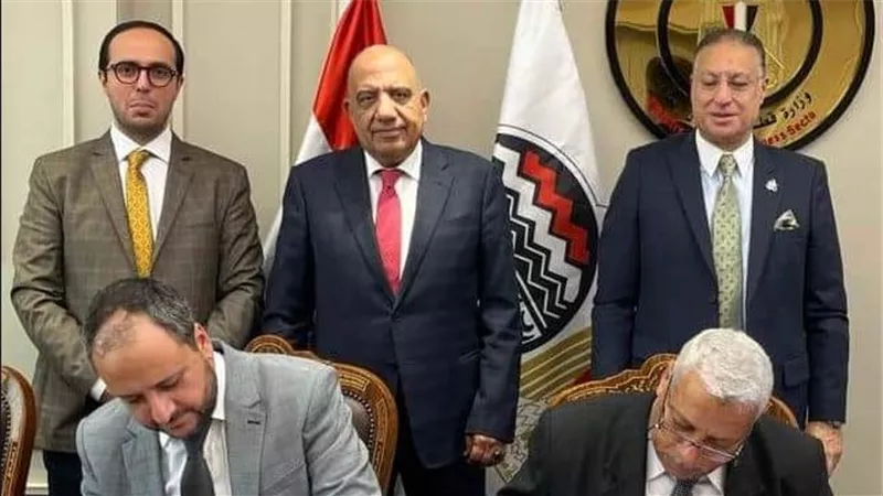 بالشراكة مع القطاع الخاص.. مصنع جديد لاستغلال 