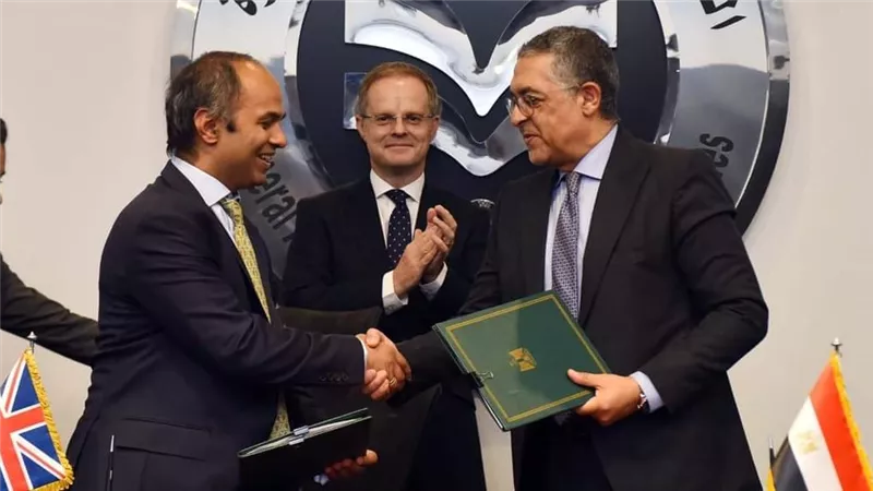هيئة الاستثمار والخارجية البريطانية توقعان مذكرة تفاهم لتعزيز العلاقات الاستثمارية والتجارية