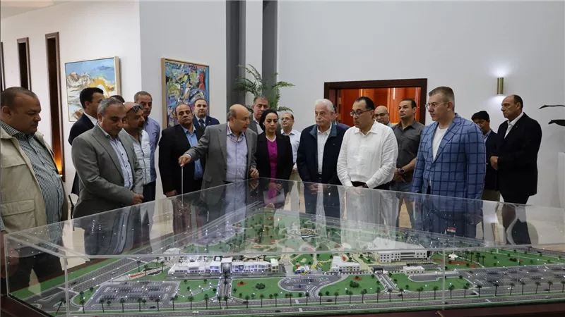 رئيس الوزراء يتفقد عددًا من المشروعات التنموية والخدمية بمدينة شرم الشيخ